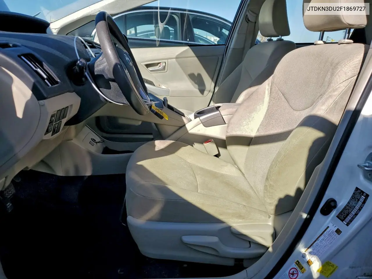 JTDKN3DU2F1869727 2015 Toyota Prius