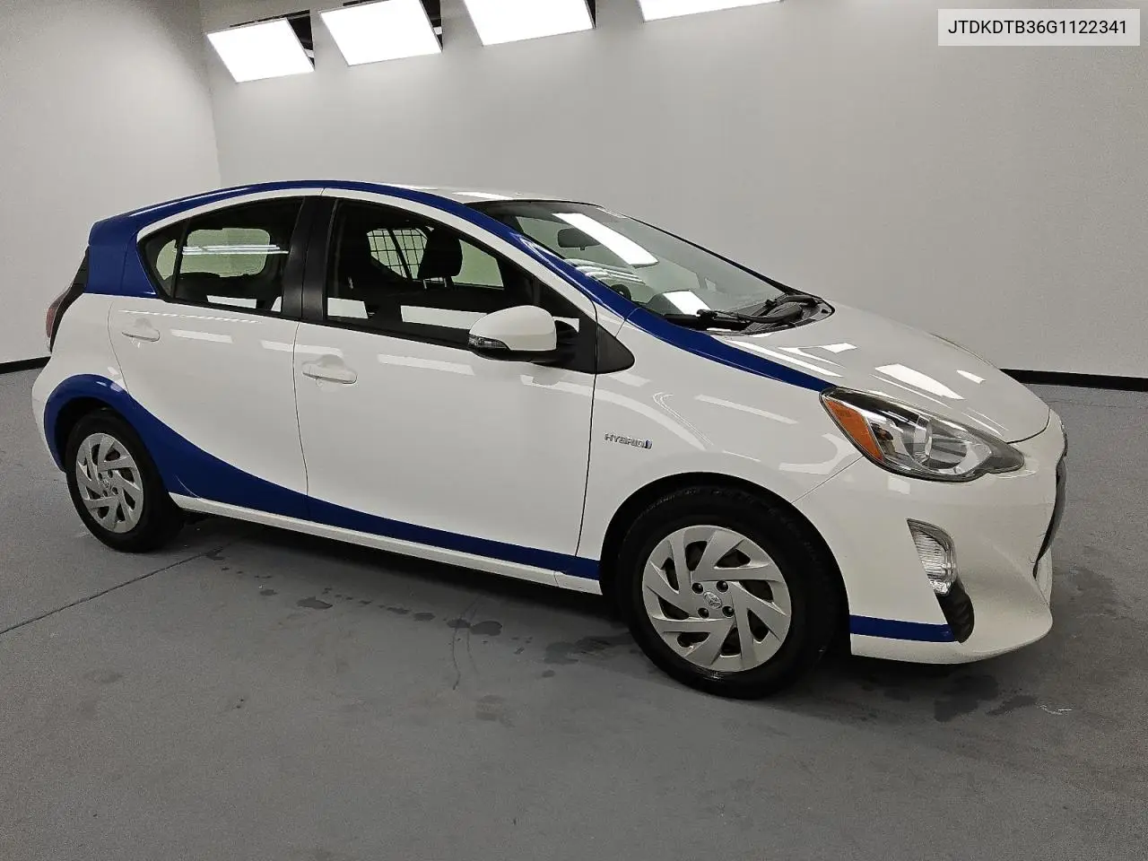 2016 Toyota Prius C VIN: JTDKDTB36G1122341 Lot: 53493765