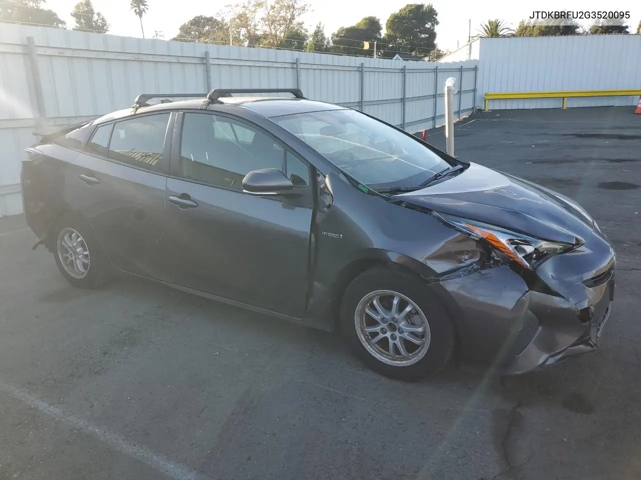 JTDKBRFU2G3520095 2016 Toyota Prius