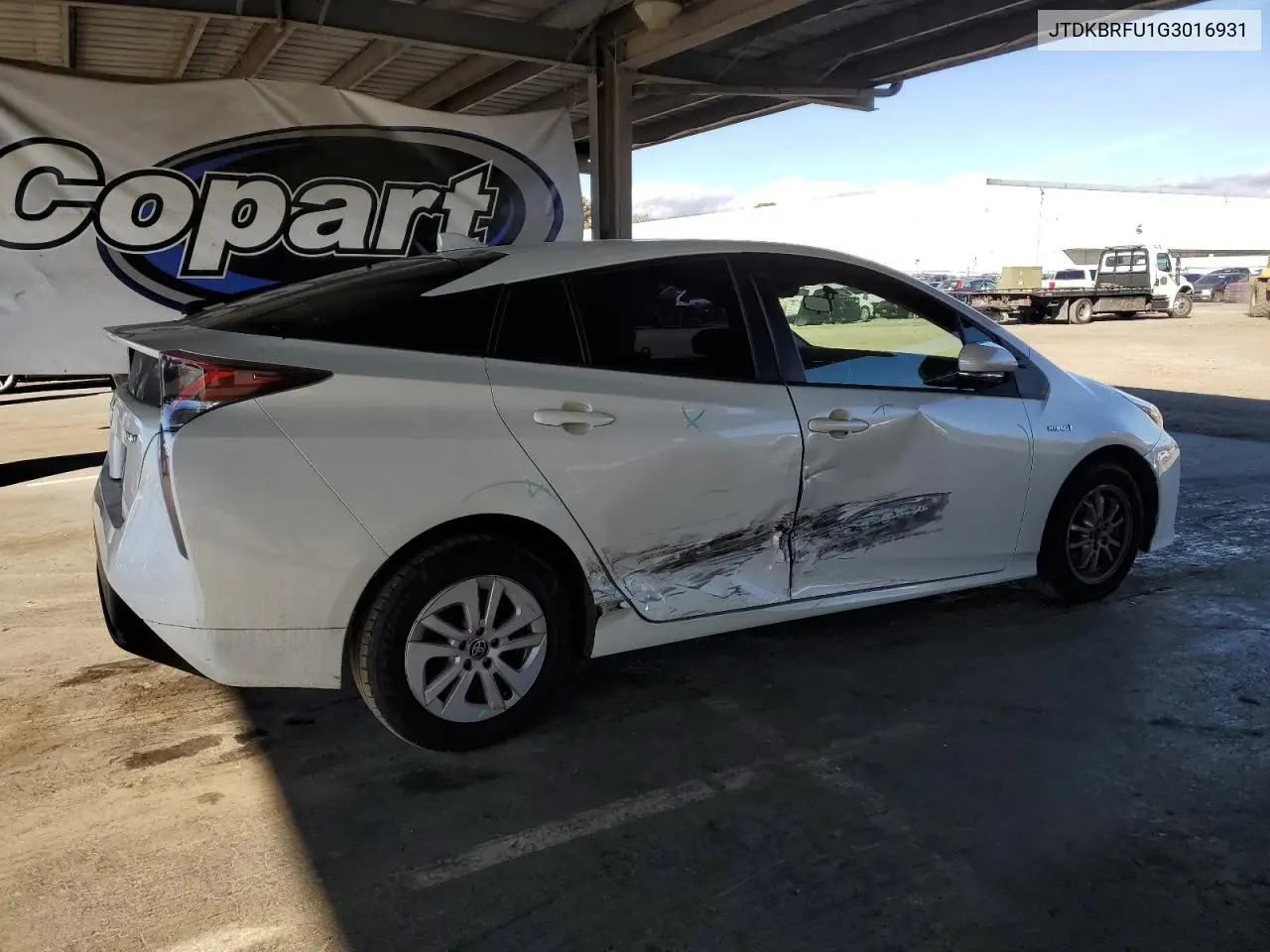 JTDKBRFU1G3016931 2016 Toyota Prius