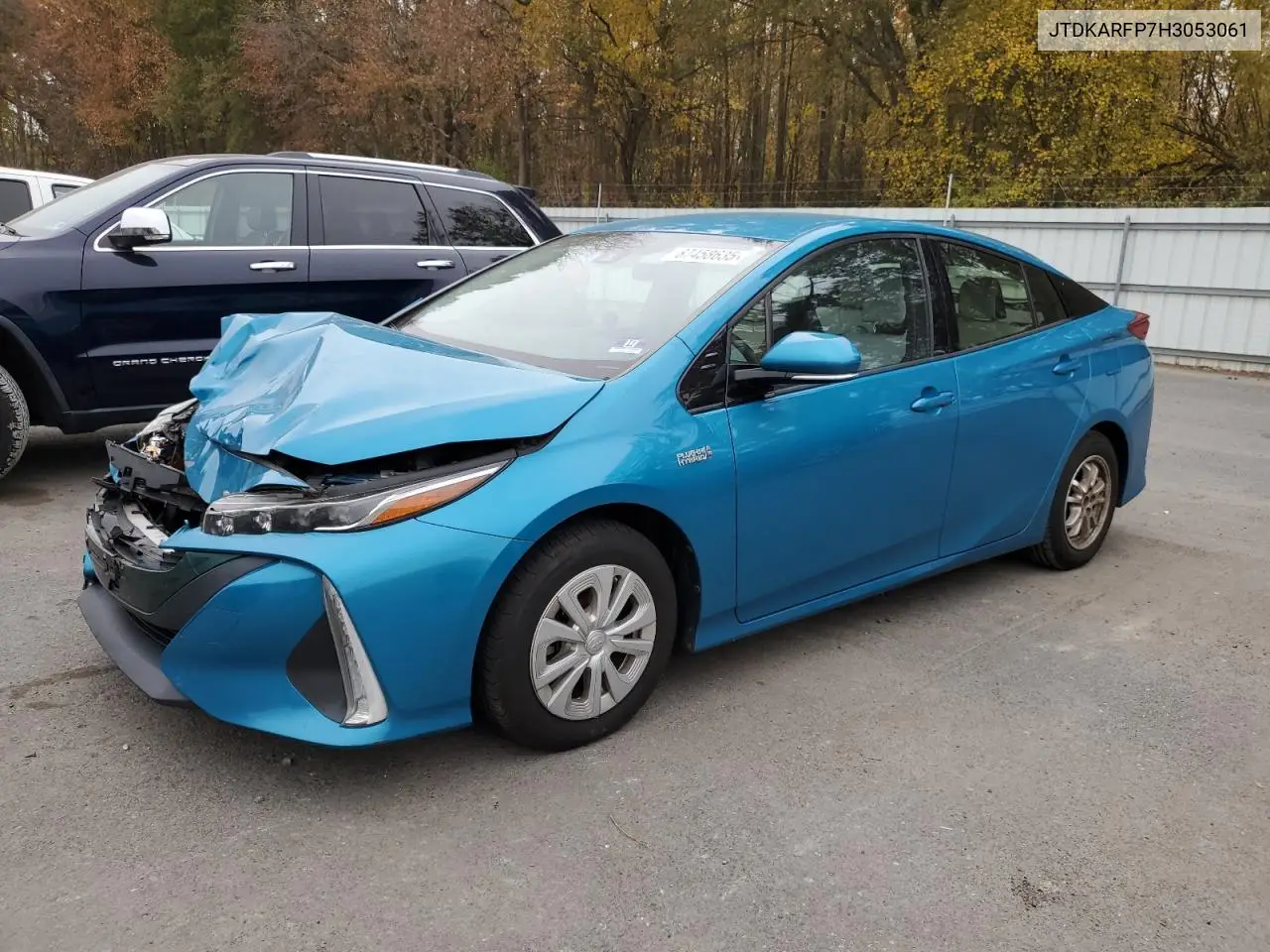 JTDKARFP7H3053061 2017 Toyota Prius Prime