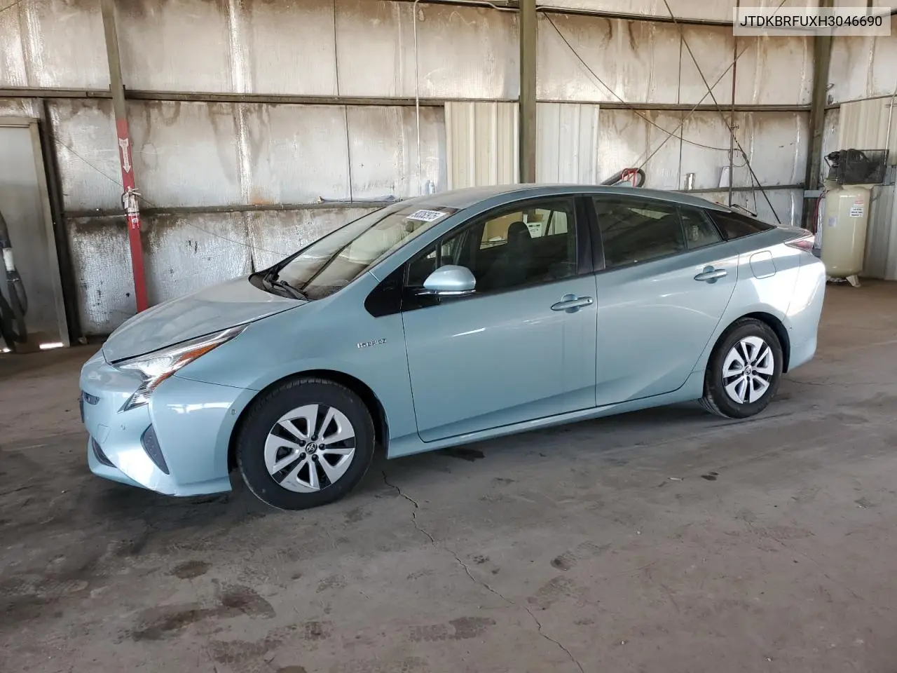 JTDKBRFUXH3046690 2017 Toyota Prius