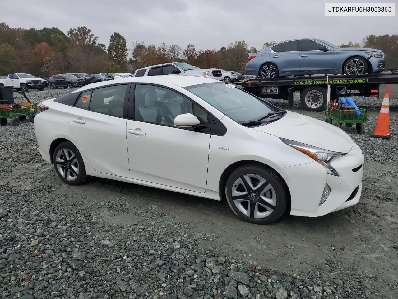 JTDKARFU6H3053865 2017 Toyota Prius