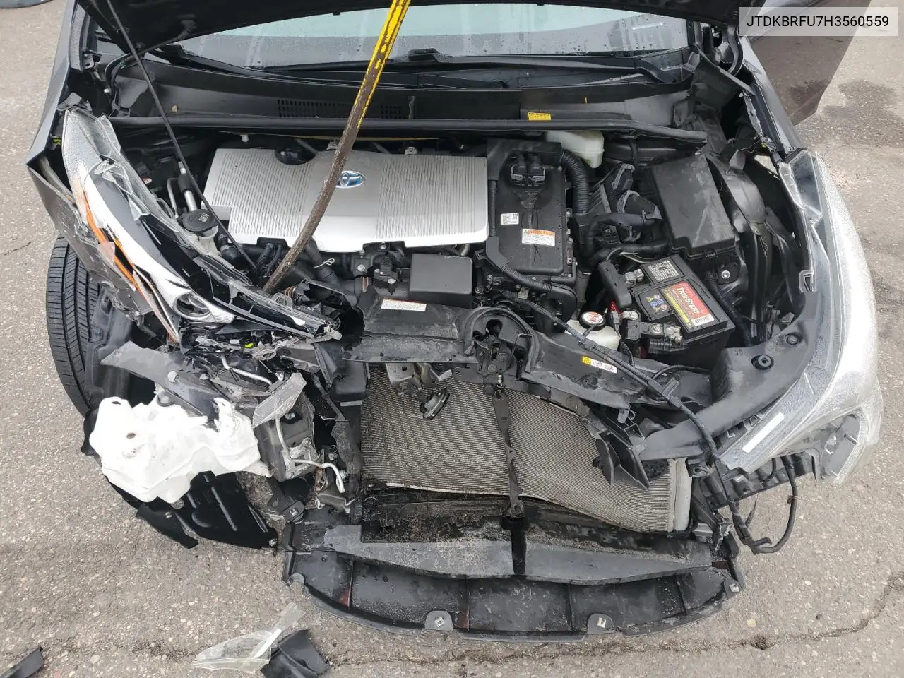 JTDKBRFU7H3560559 2017 Toyota Prius