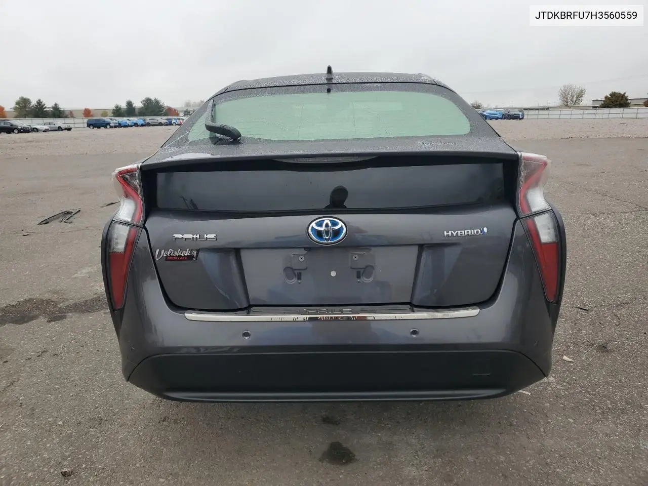 JTDKBRFU7H3560559 2017 Toyota Prius