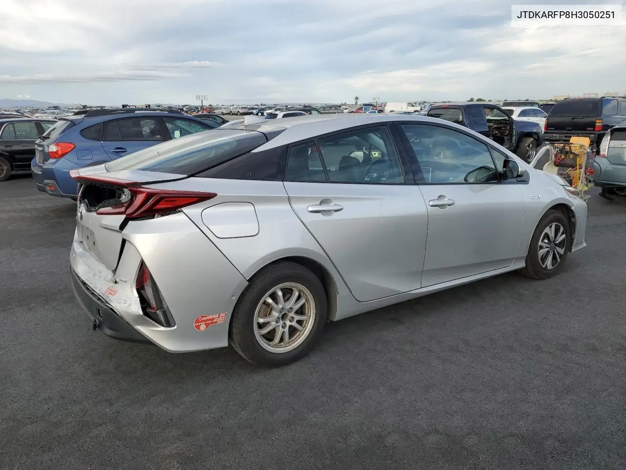 JTDKARFP8H3050251 2017 Toyota Prius Prime