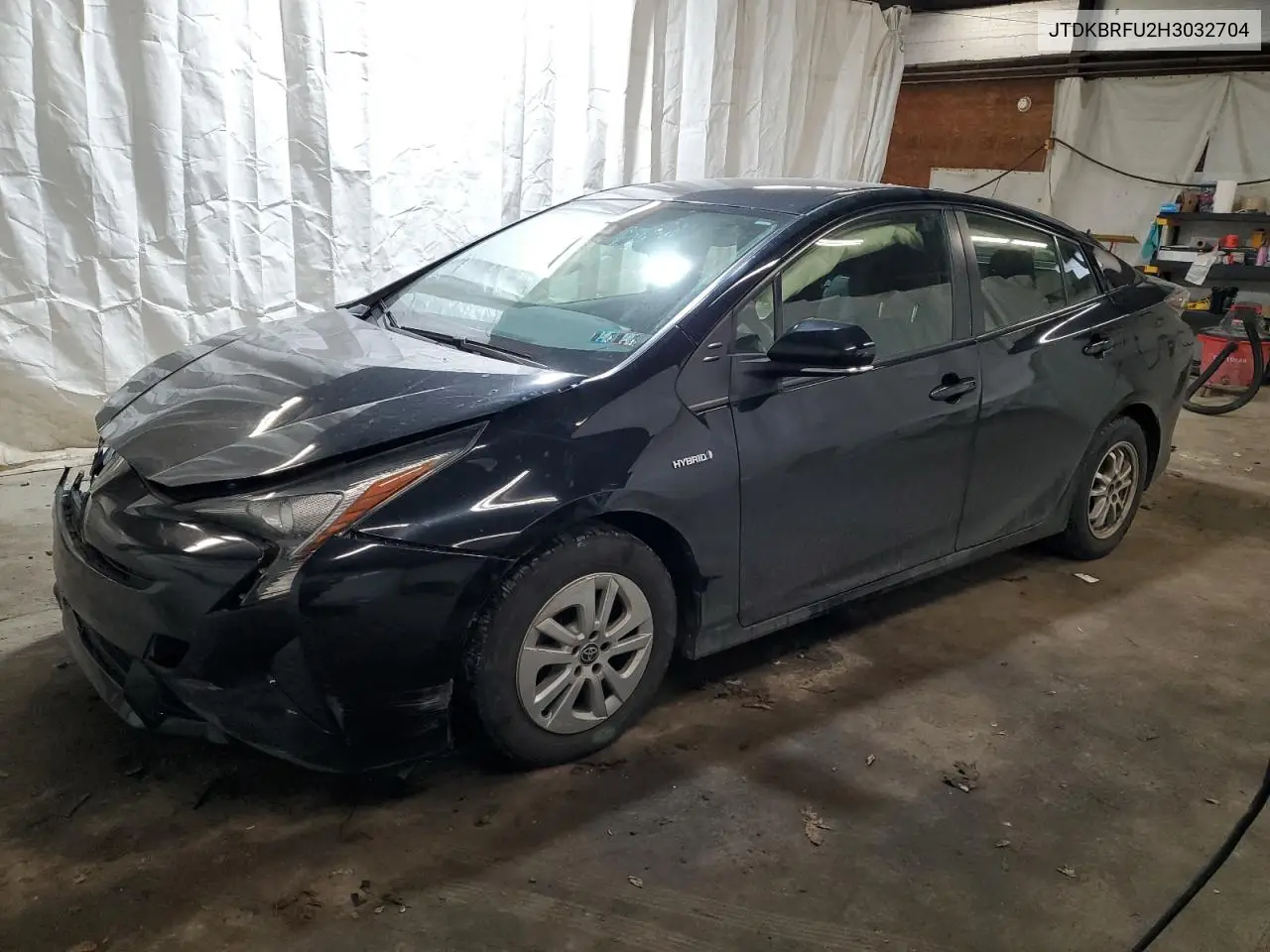 JTDKBRFU2H3032704 2017 Toyota Prius