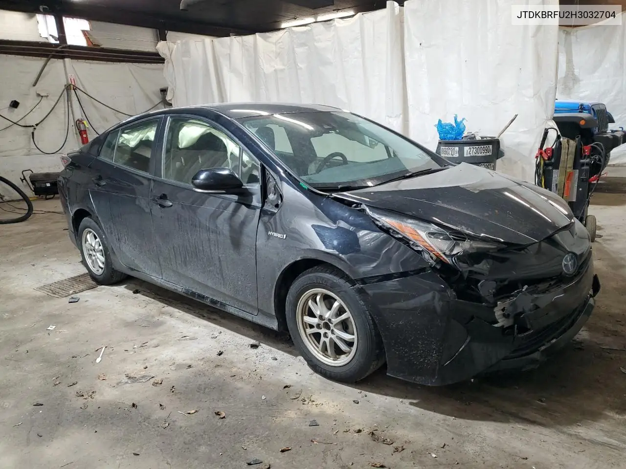 JTDKBRFU2H3032704 2017 Toyota Prius