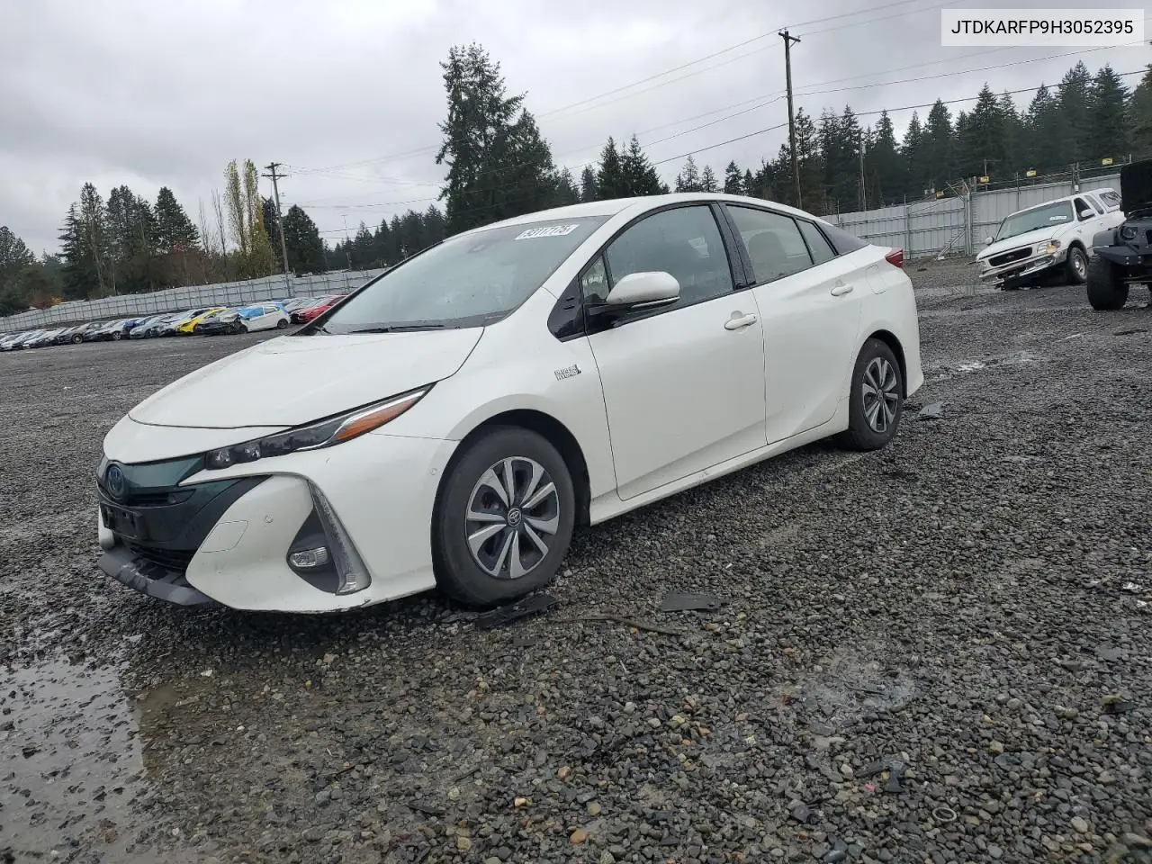 JTDKARFP9H3052395 2017 Toyota Prius Prime