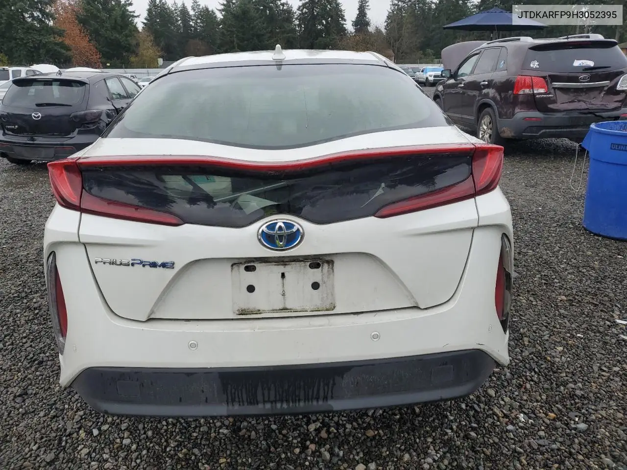 JTDKARFP9H3052395 2017 Toyota Prius Prime