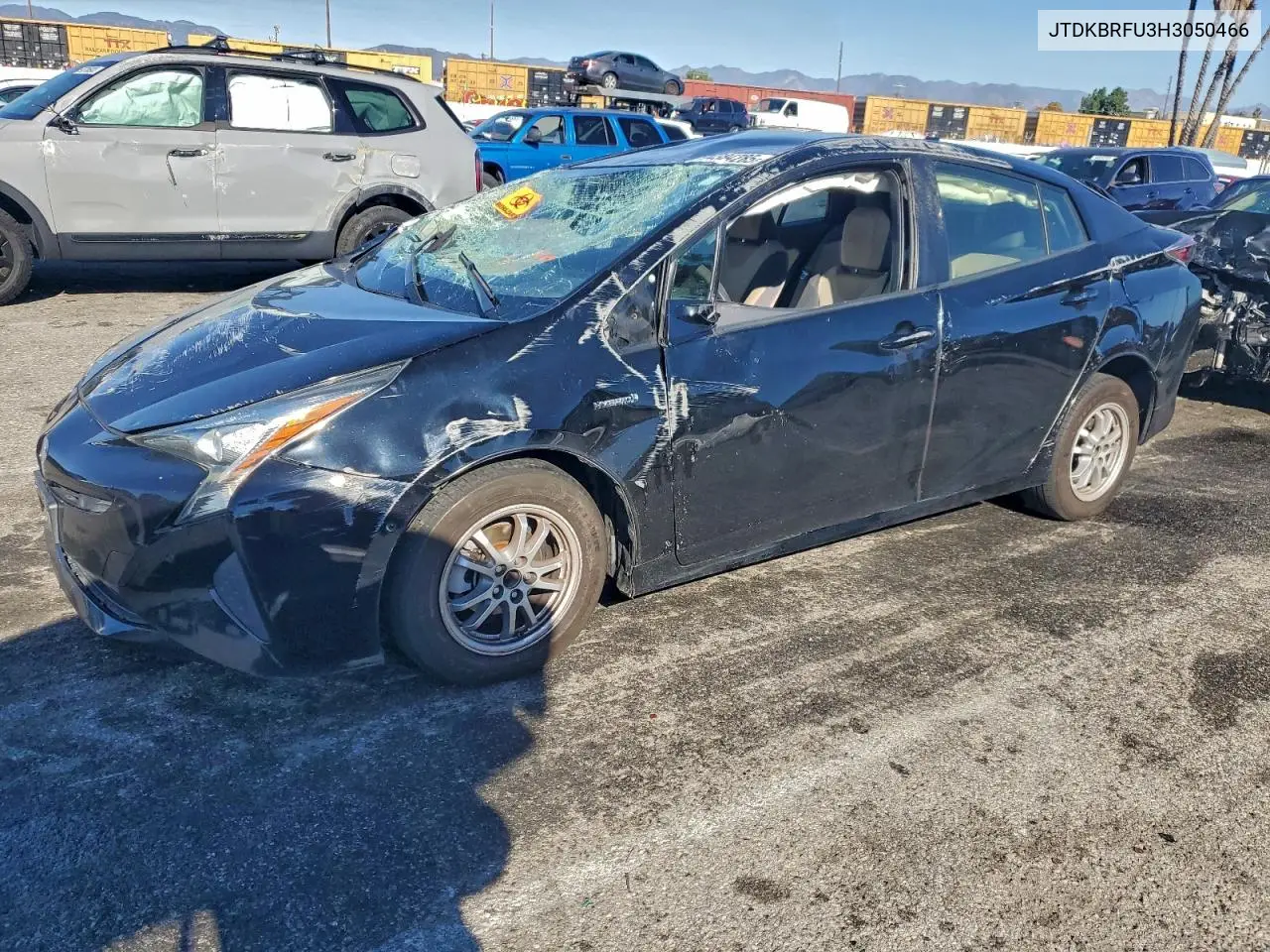 JTDKBRFU3H3050466 2017 Toyota Prius Two