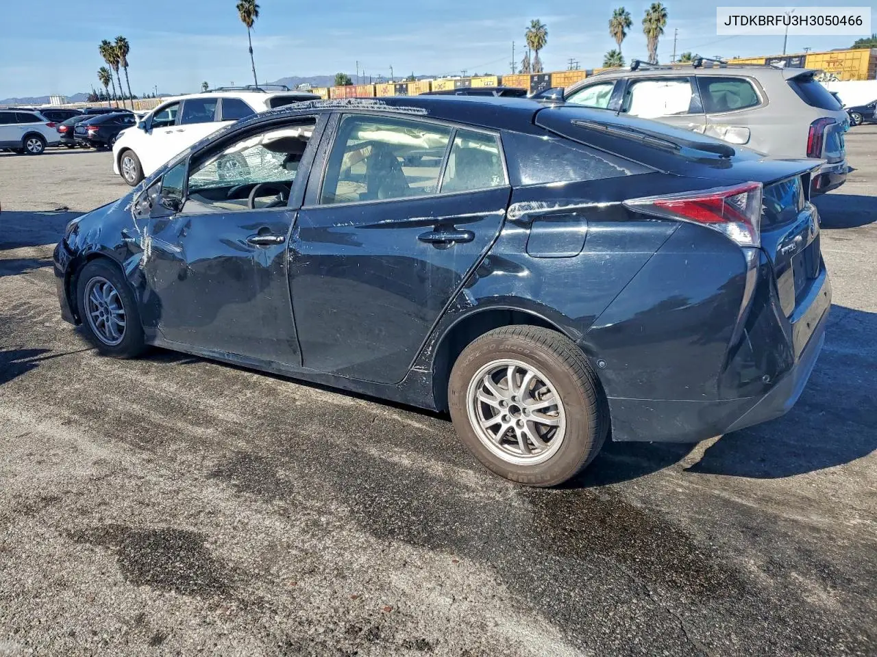 JTDKBRFU3H3050466 2017 Toyota Prius Two