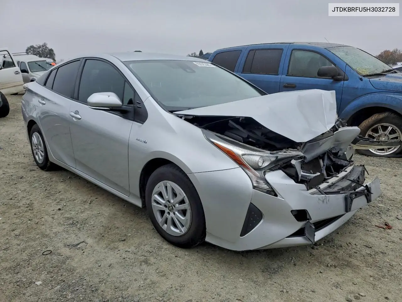 JTDKBRFU5H3032728 2017 Toyota Prius