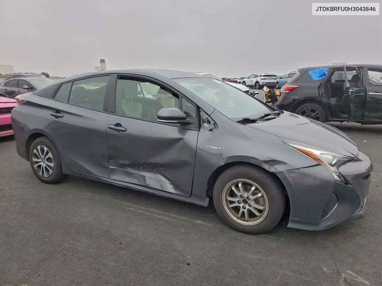 JTDKBRFU0H3043846 2017 Toyota Prius