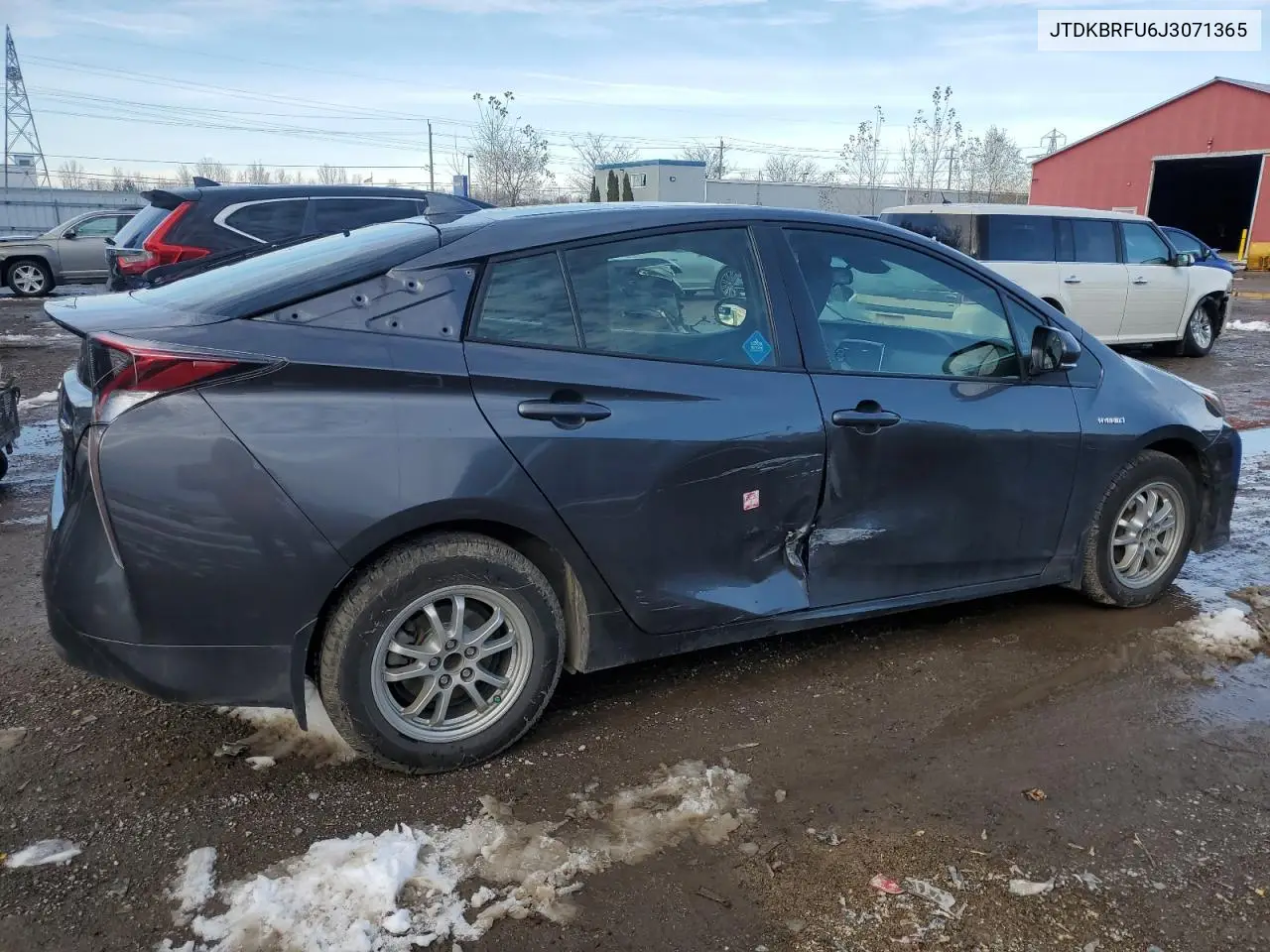 JTDKBRFU6J3071365 2018 Toyota Prius