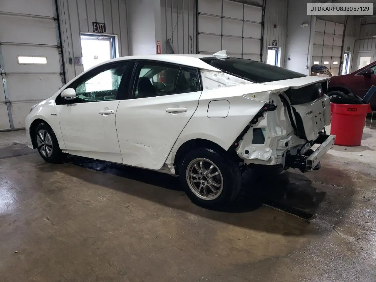 JTDKARFU8J3057129 2018 Toyota Prius