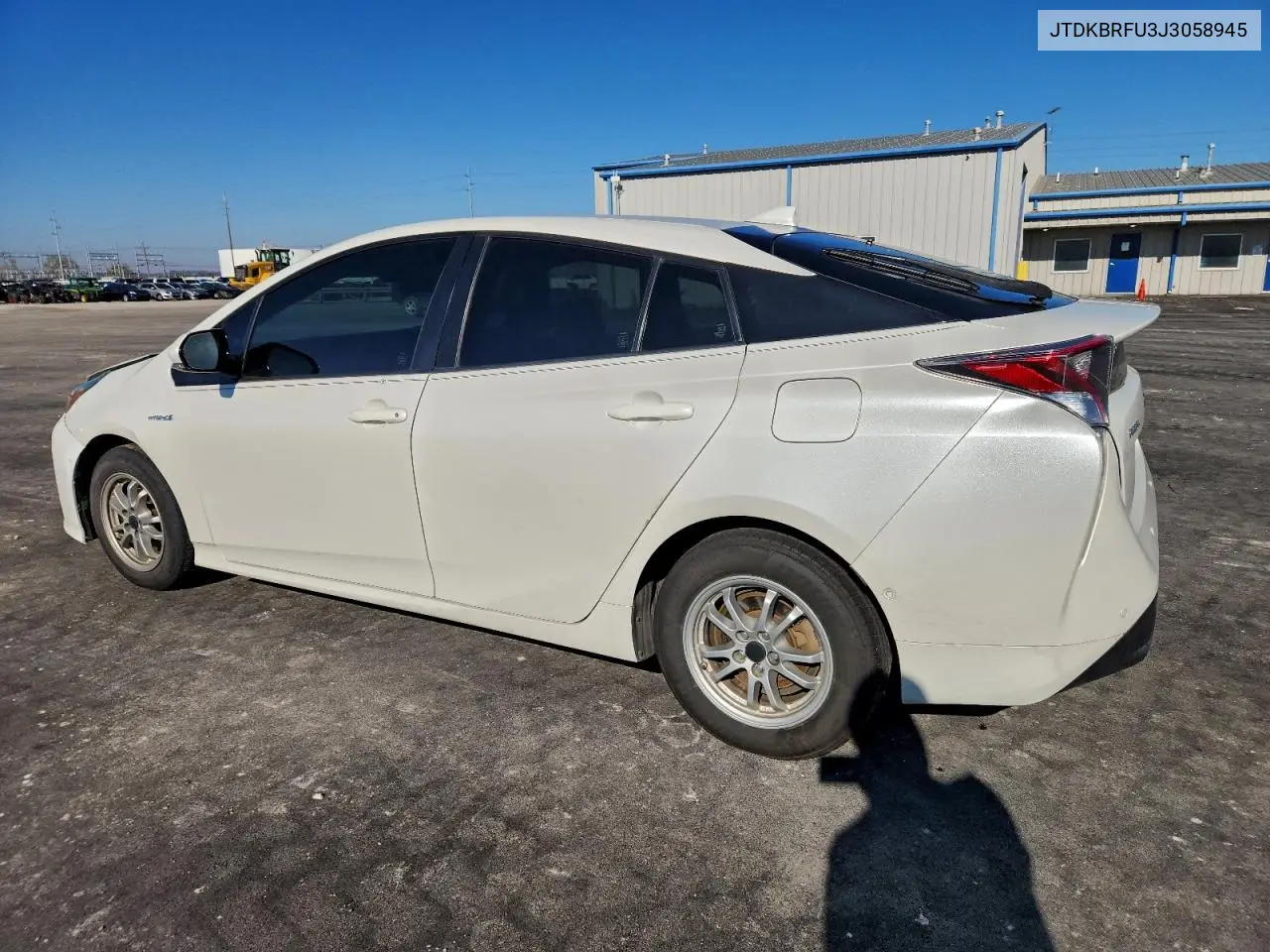 JTDKBRFU3J3058945 2018 Toyota Prius