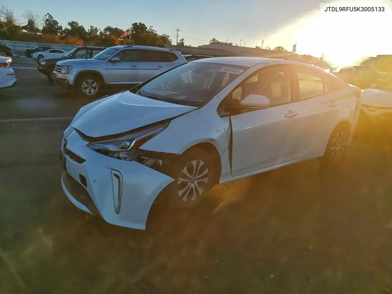 JTDL9RFU5K3005133 2019 Toyota Prius