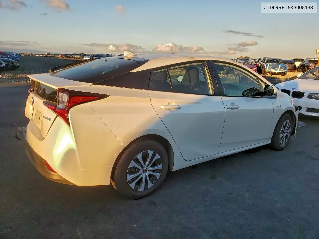 JTDL9RFU5K3005133 2019 Toyota Prius