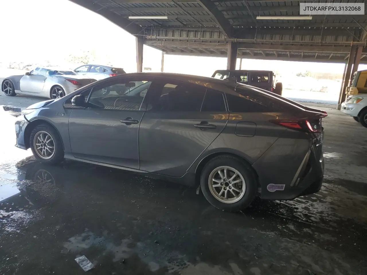 JTDKARFPXL3132068 2020 Toyota Prius Prime Le