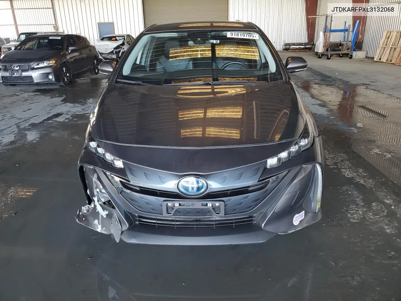 JTDKARFPXL3132068 2020 Toyota Prius Prime Le