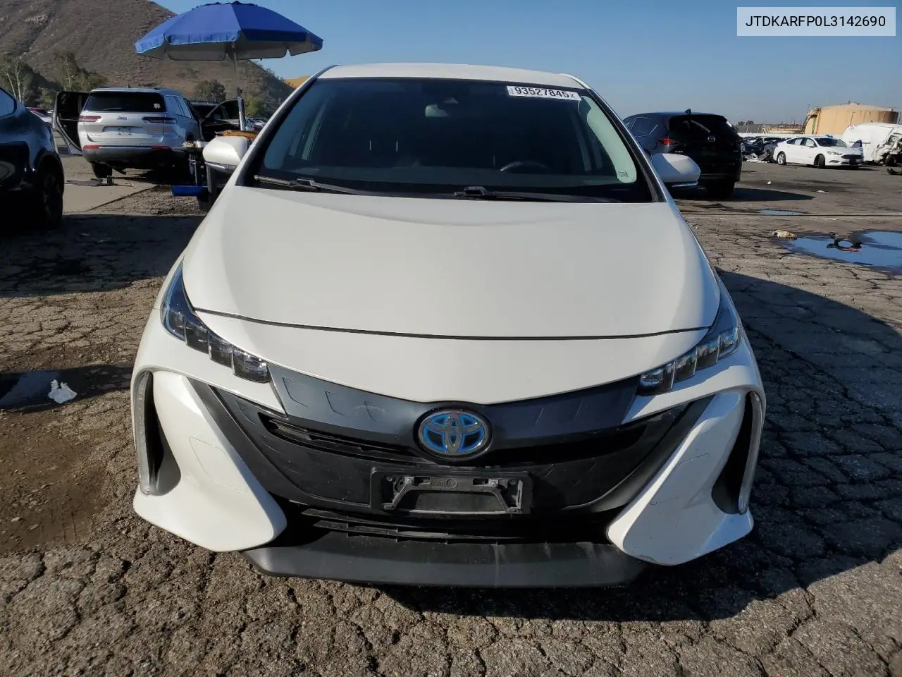 JTDKARFP0L3142690 2020 Toyota Prius Prime Le