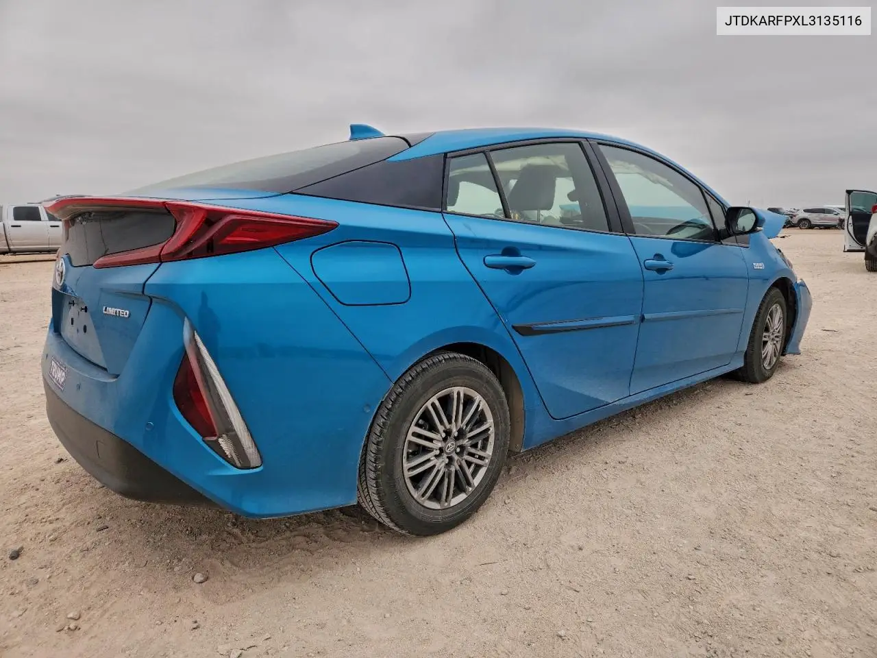 JTDKARFPXL3135116 2020 Toyota Prius Prime Le