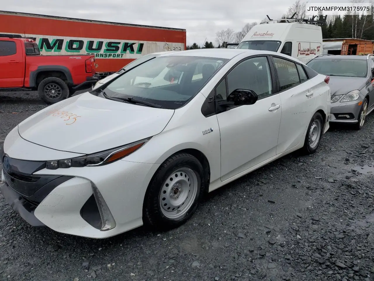 JTDKAMFPXM3175975 2021 Toyota Prius Prime Le