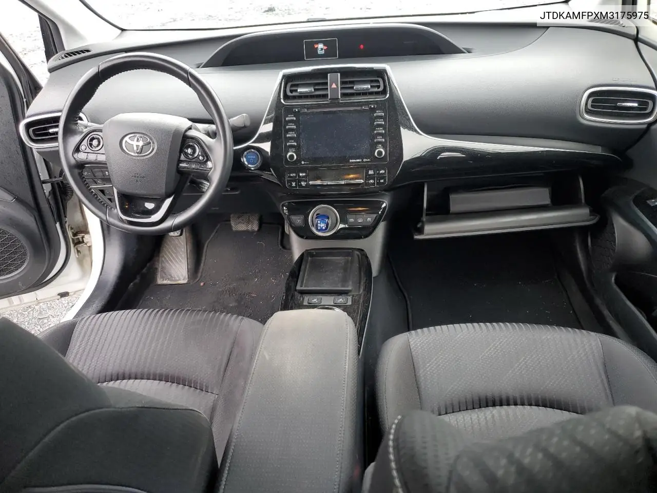 JTDKAMFPXM3175975 2021 Toyota Prius Prime Le