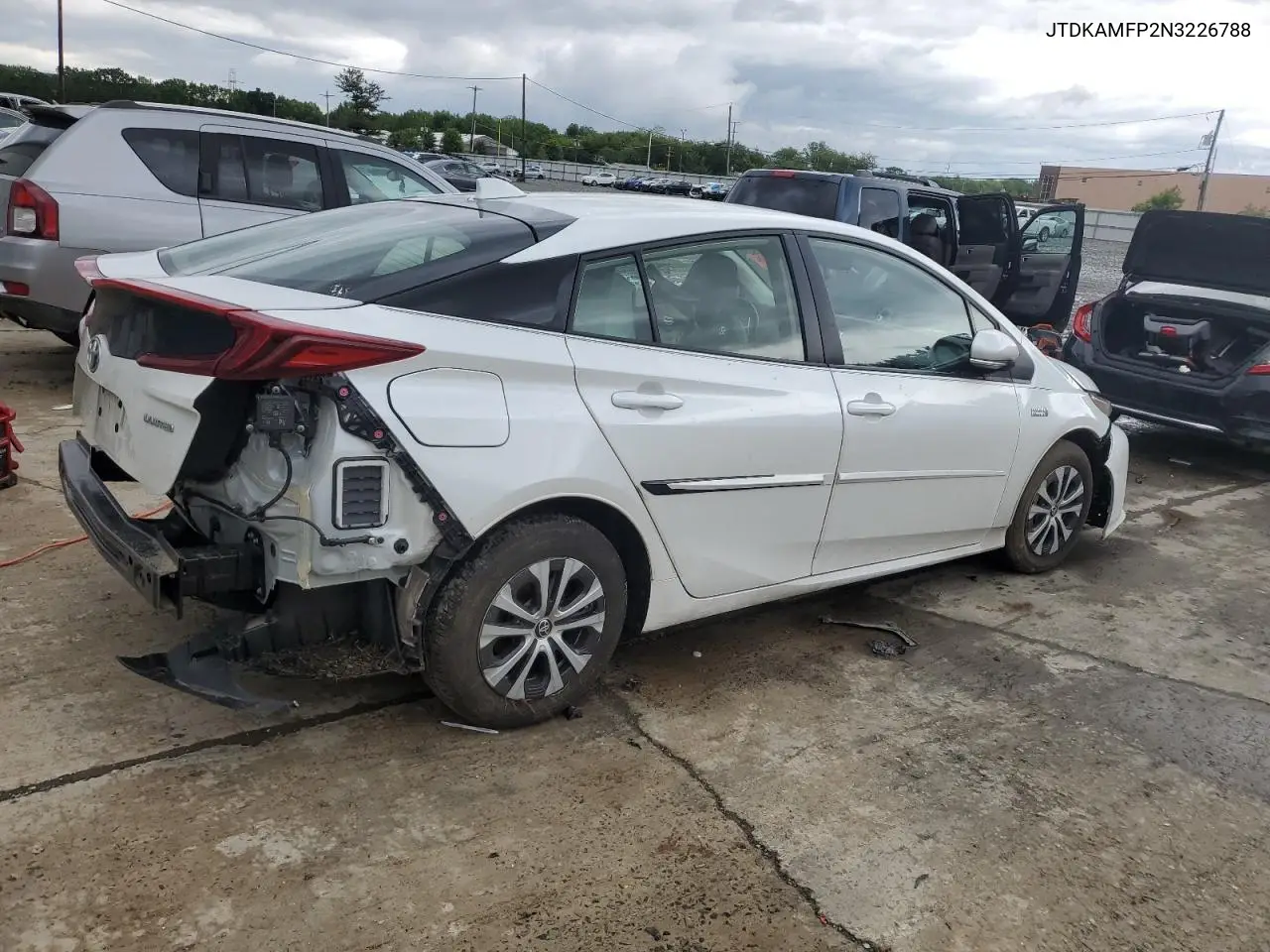 JTDKAMFP2N3226788 2022 Toyota Prius Prime Le