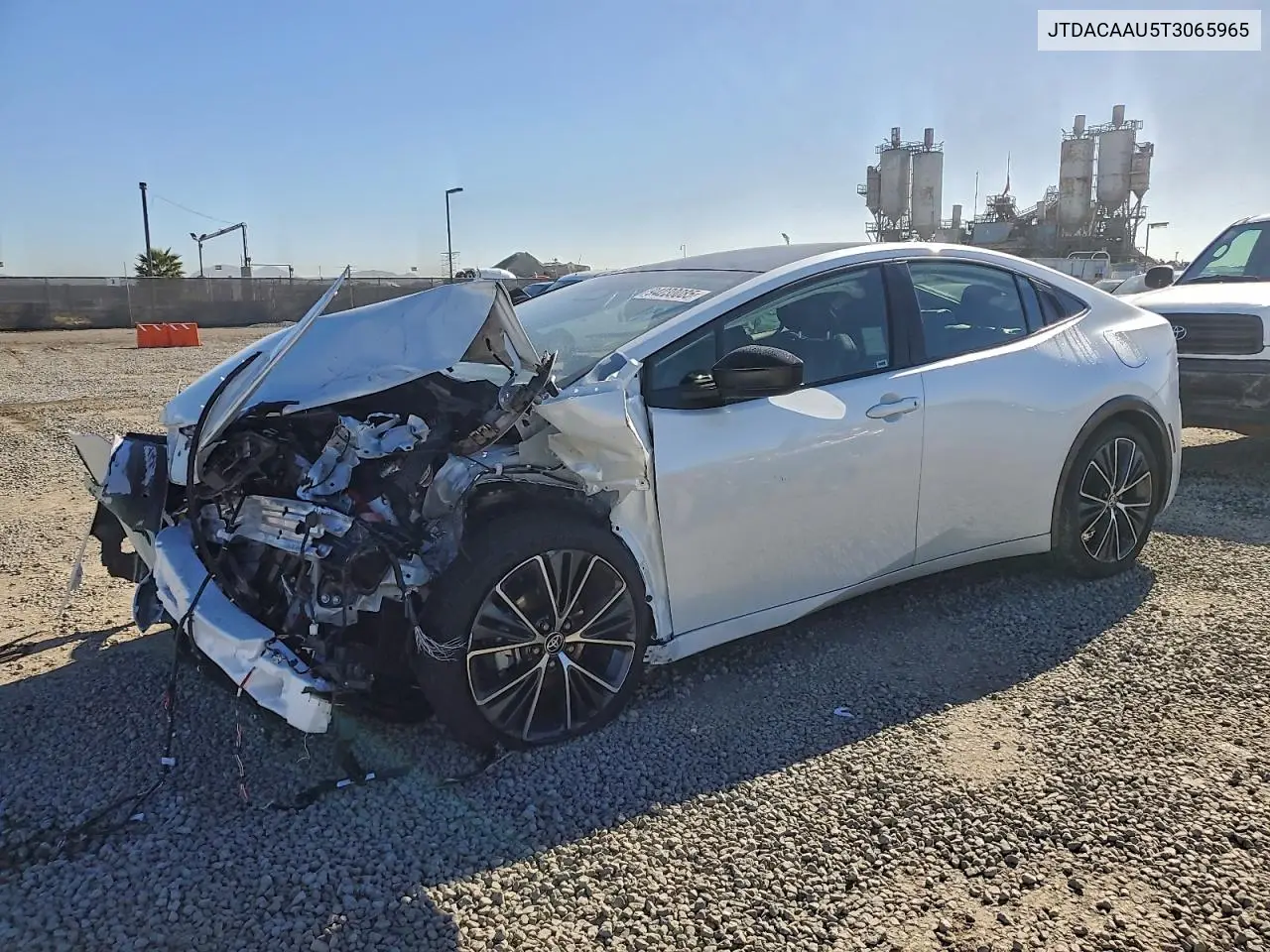 JTDACAAU5T3065965 2026 Toyota Prius Le