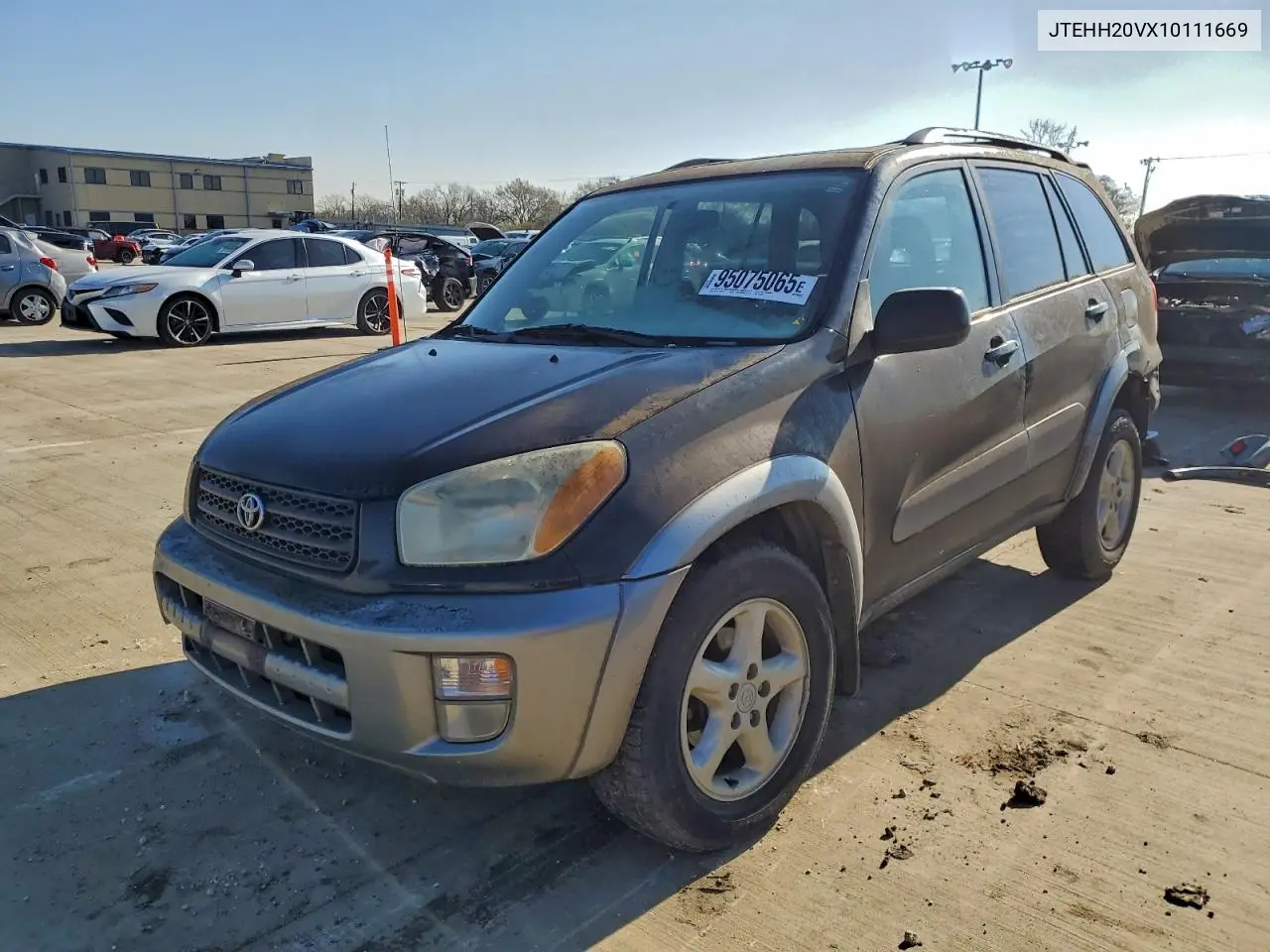 JTEHH20VX10111669 2001 Toyota Rav4