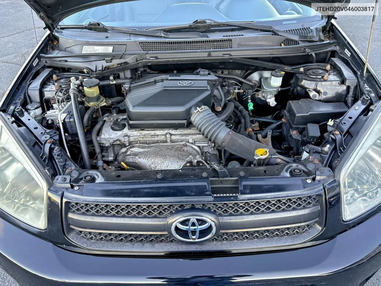 JTEHD20V046003817 2004 Toyota Rav4