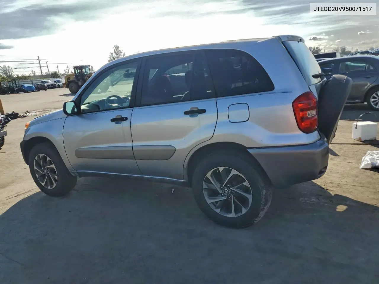 JTEGD20V950071517 2005 Toyota Rav4
