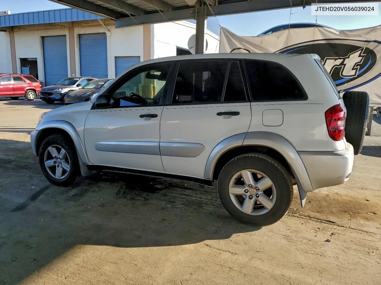 JTEHD20V056039024 2005 Toyota Rav4