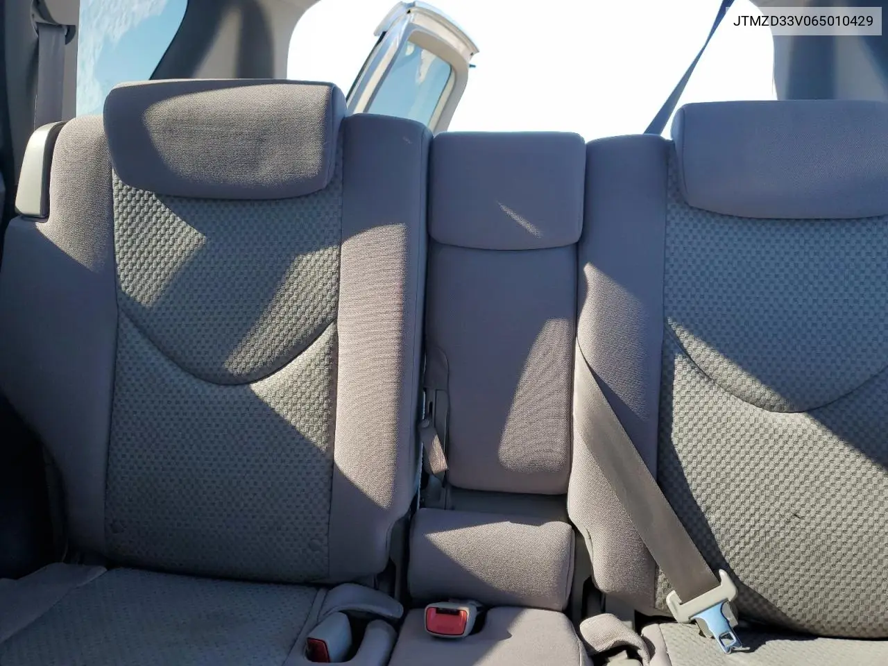 JTMZD33V065010429 2006 Toyota Rav4