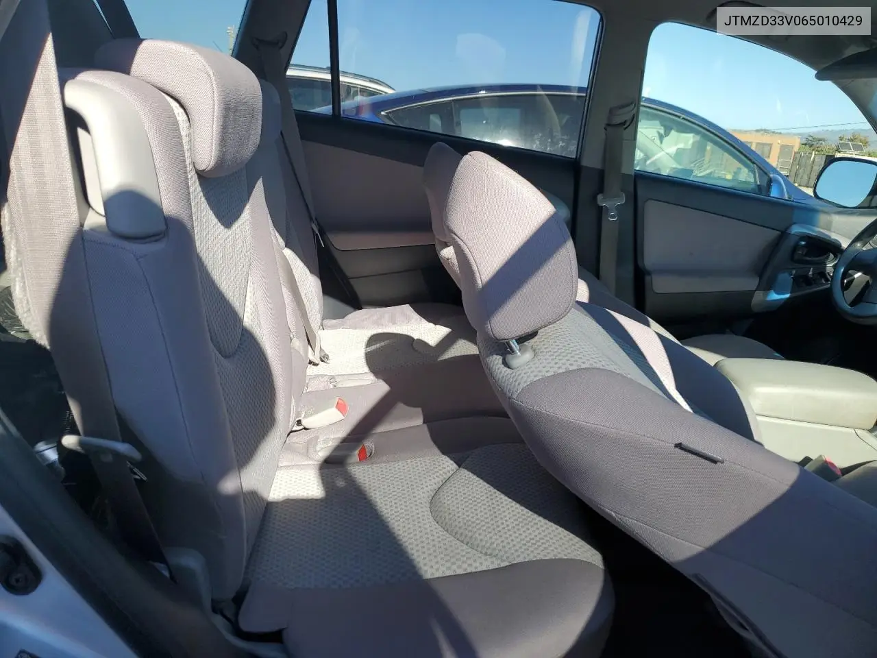 JTMZD33V065010429 2006 Toyota Rav4