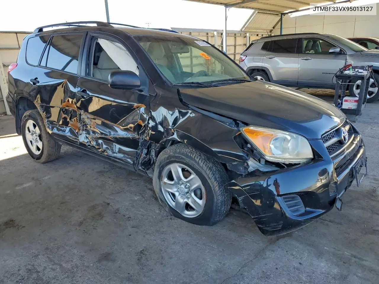 JTMBF33VX95013127 2009 Toyota Rav4