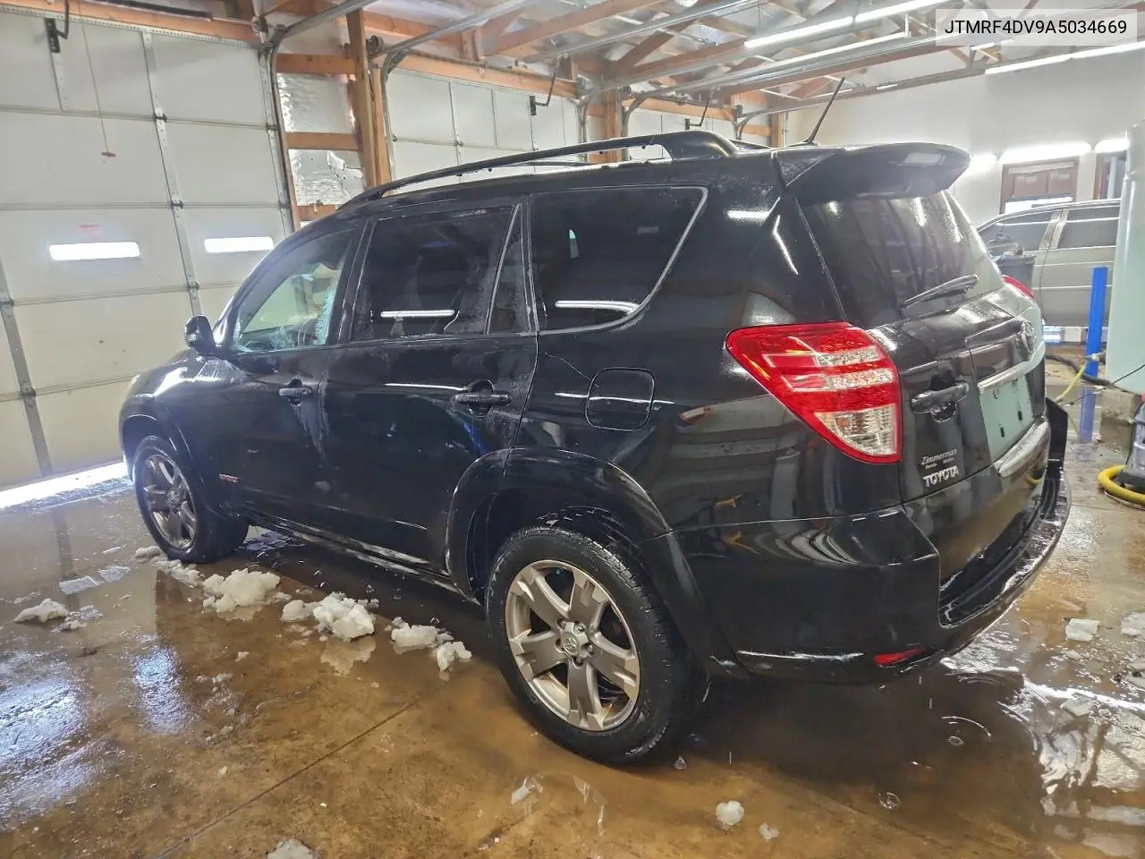 JTMRF4DV9A5034669 2010 Toyota Rav4 Sport