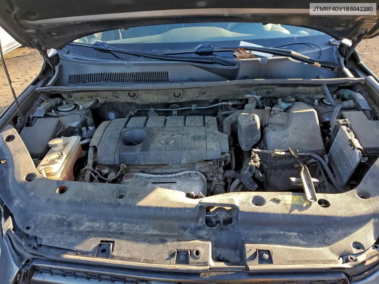 JTMRF4DV1B5042380 2011 Toyota Rav4 Utility