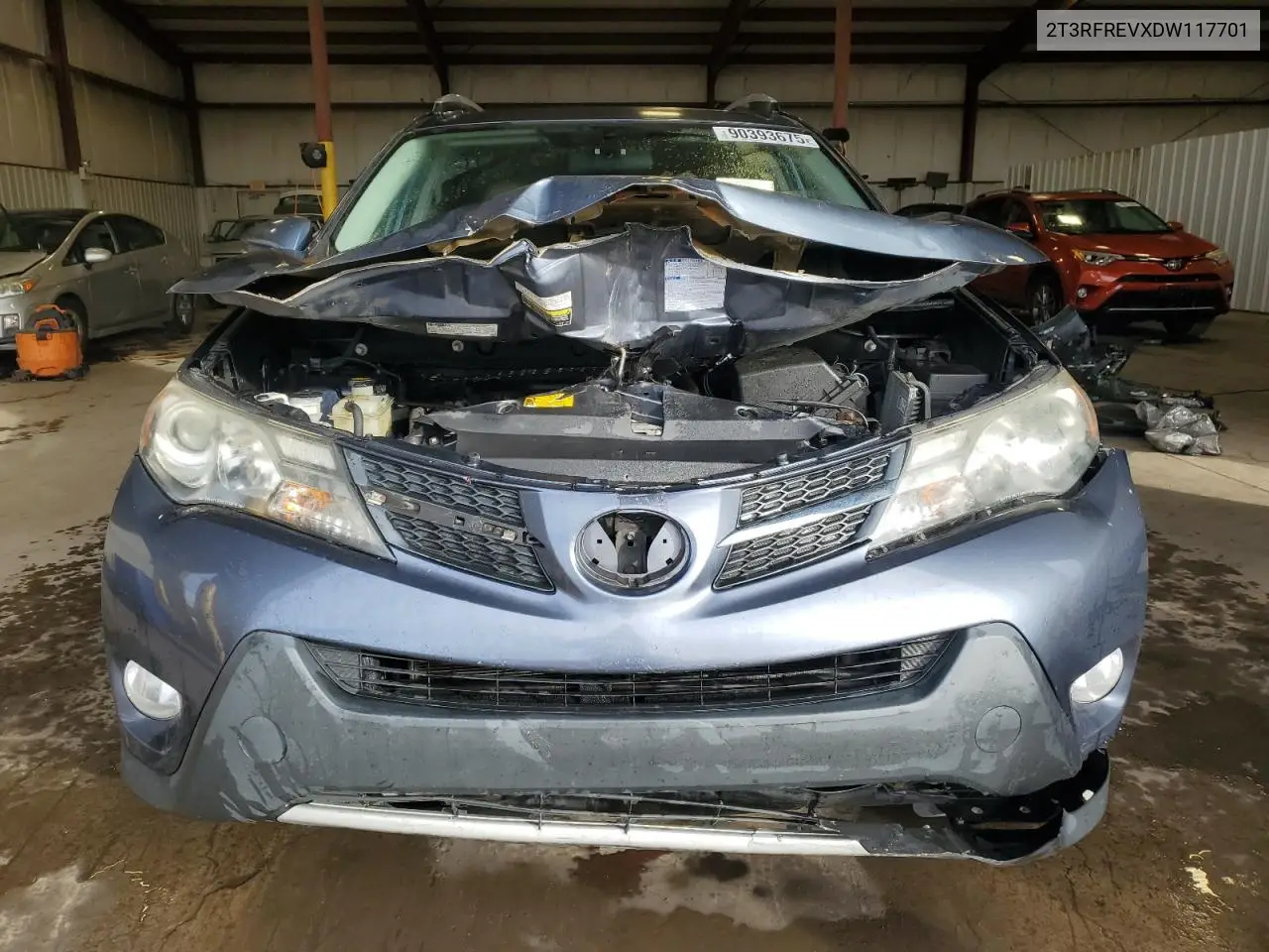 2T3RFREVXDW117701 2013 Toyota Rav4 Xle