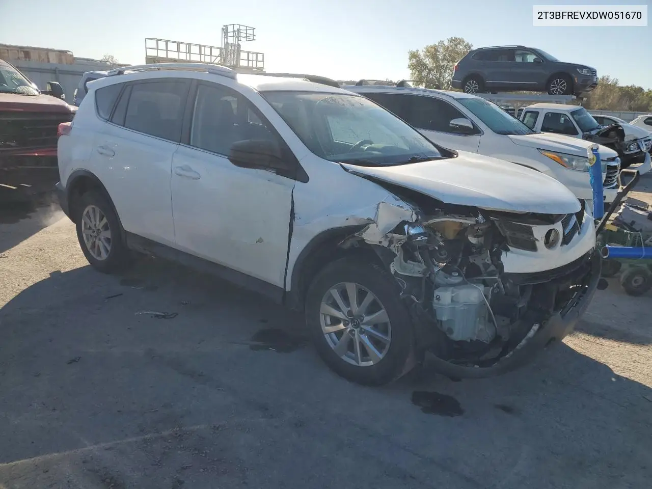2T3BFREVXDW051670 2013 Toyota Rav4 Le
