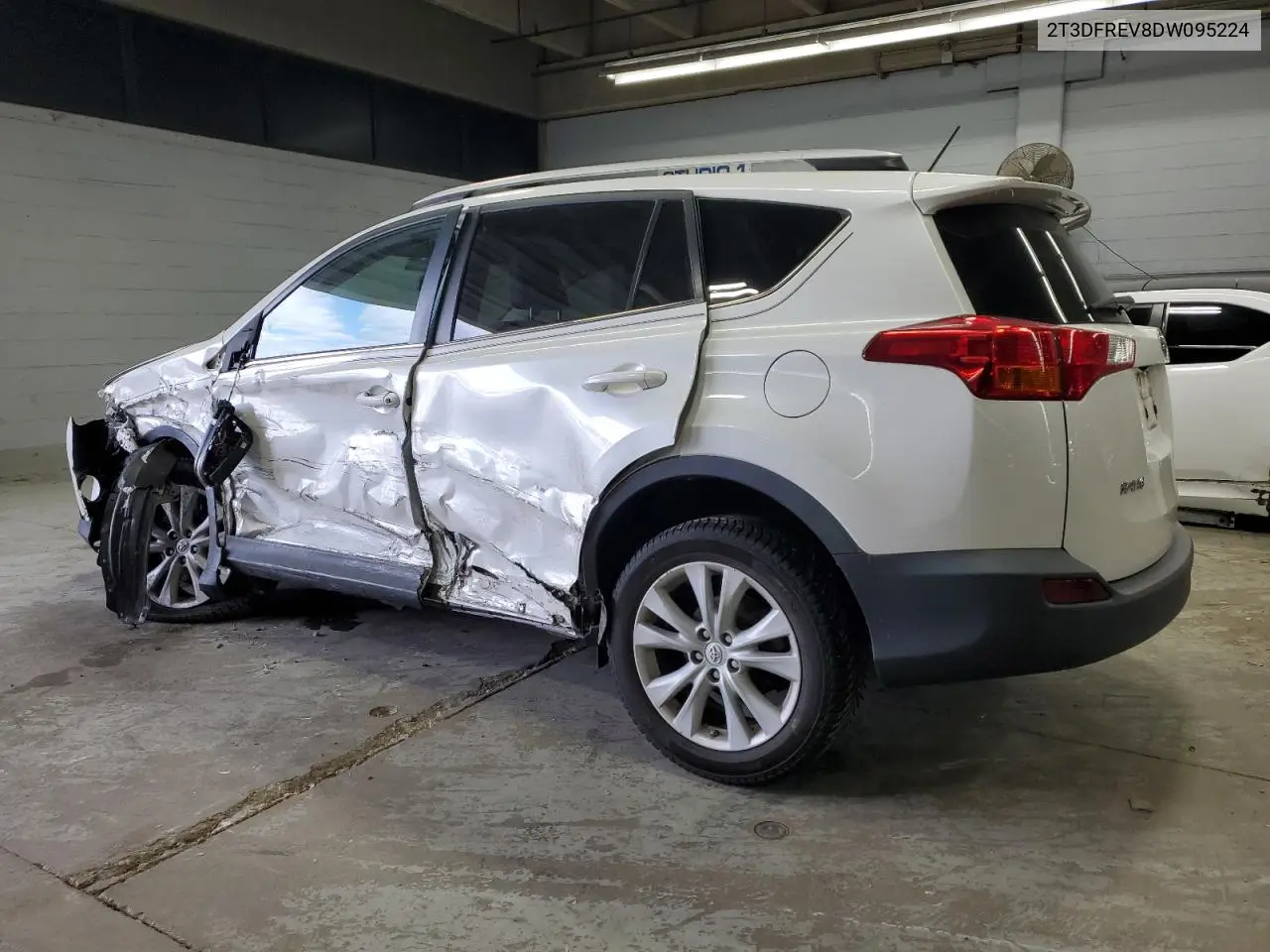 2T3DFREV8DW095224 2013 Toyota Rav4 Limited