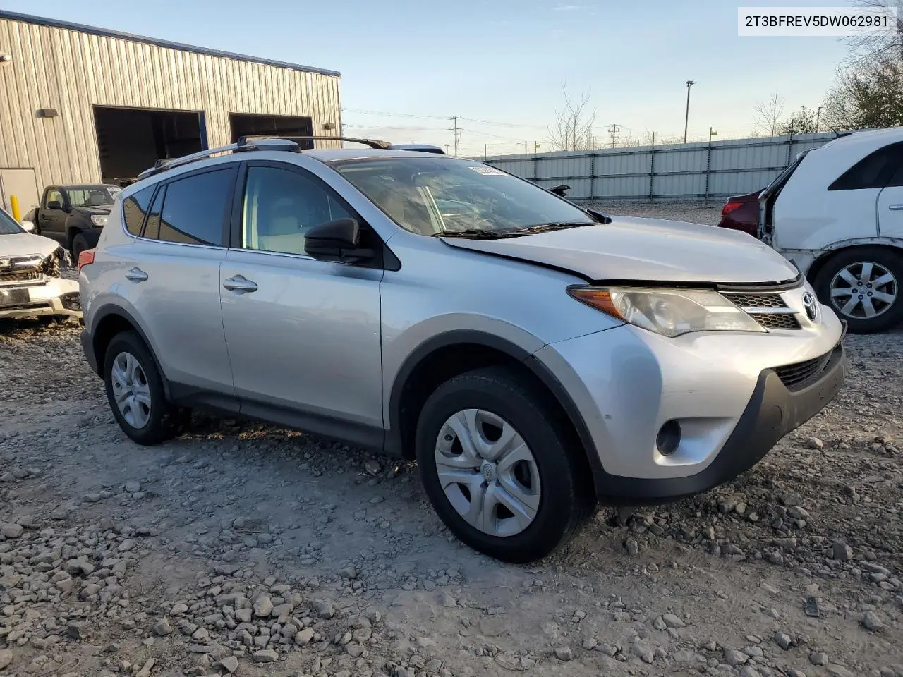 2T3BFREV5DW062981 2013 Toyota Rav4 Le