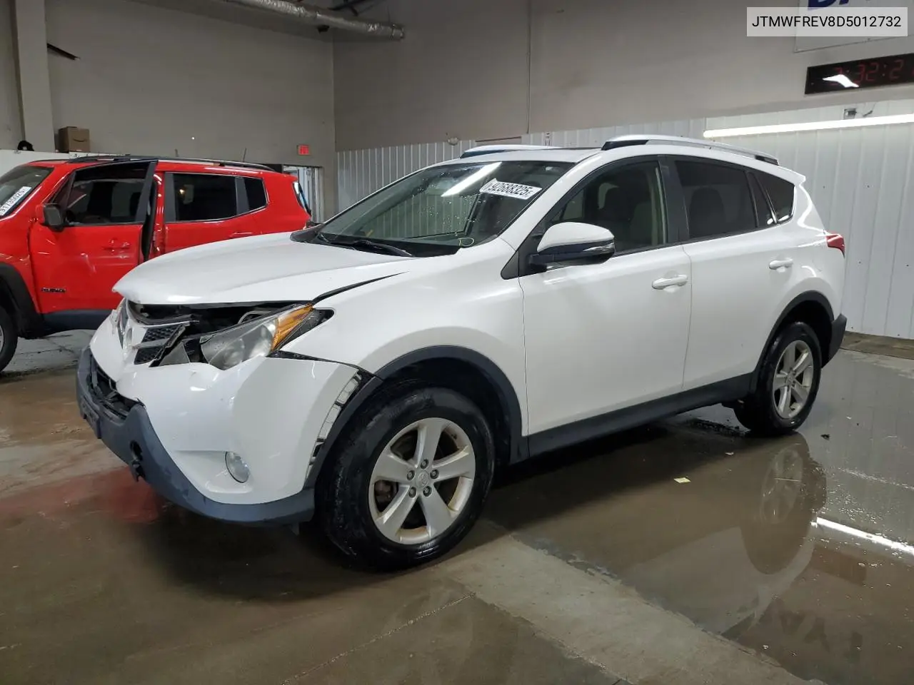 JTMWFREV8D5012732 2013 Toyota Rav4 Xle