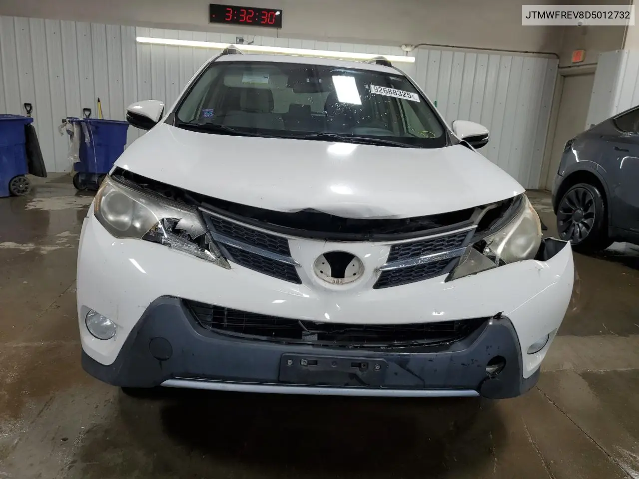 JTMWFREV8D5012732 2013 Toyota Rav4 Xle