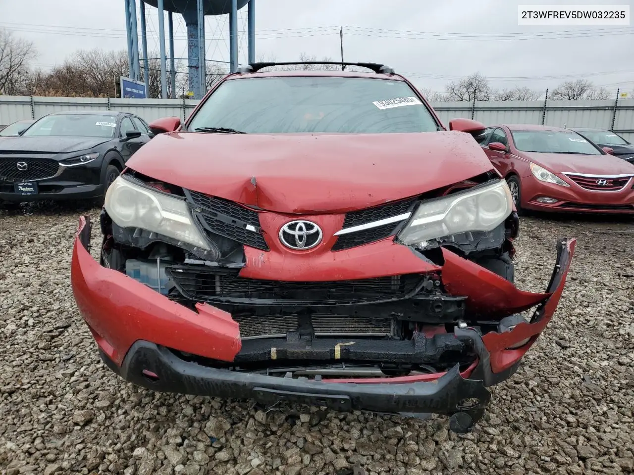 2T3WFREV5DW032235 2013 Toyota Rav4 Xle