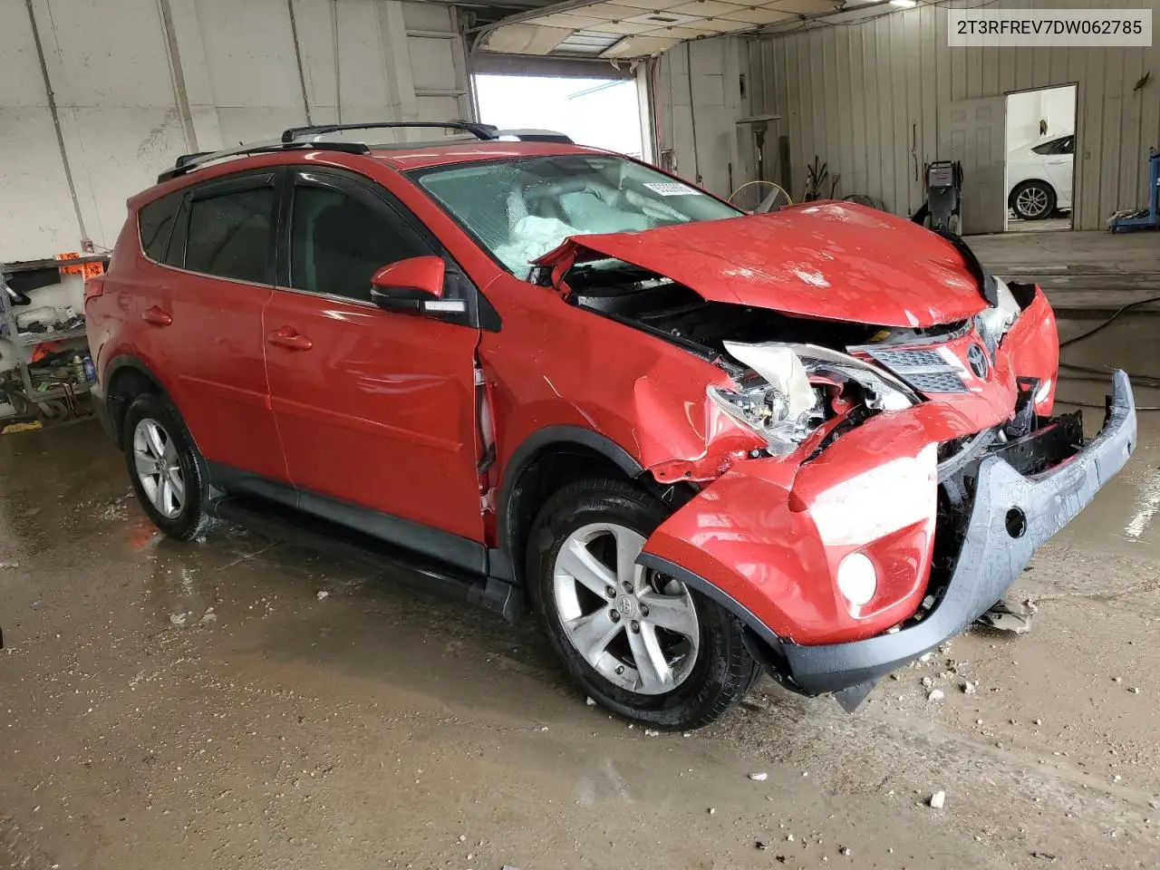 2T3RFREV7DW062785 2013 Toyota Rav4 Xle