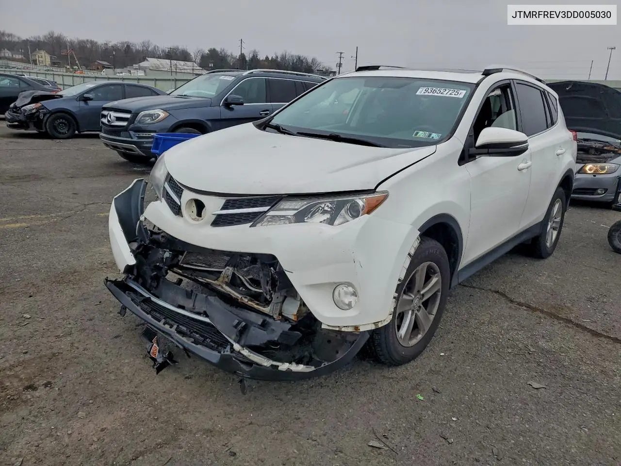 JTMRFREV3DD005030 2013 Toyota Rav4 Xle