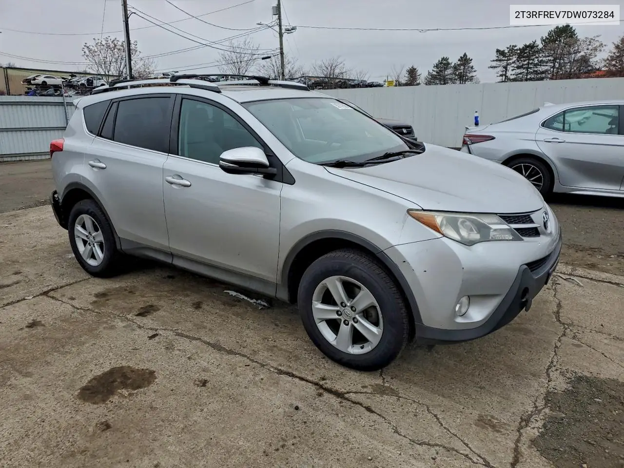 2T3RFREV7DW073284 2013 Toyota Rav4 Xle
